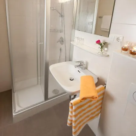 Landhotel-gasthof-schreiner Guest house Hohenau